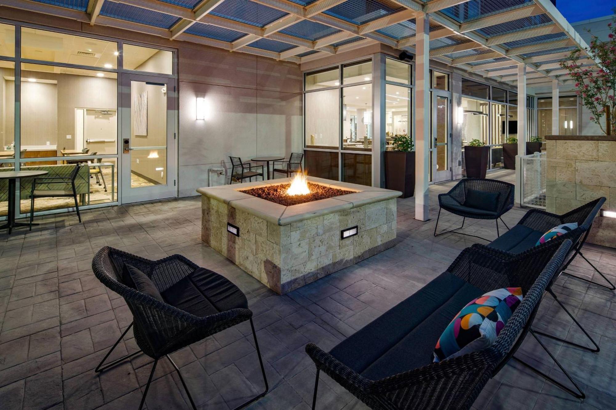 Springhill Suites By Marriott Phoenix Goodyear Exterior foto